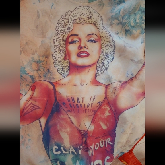Royal fantasy Marilyn Monroe jumper print pattern tattoo - S - Picture 4 of 5